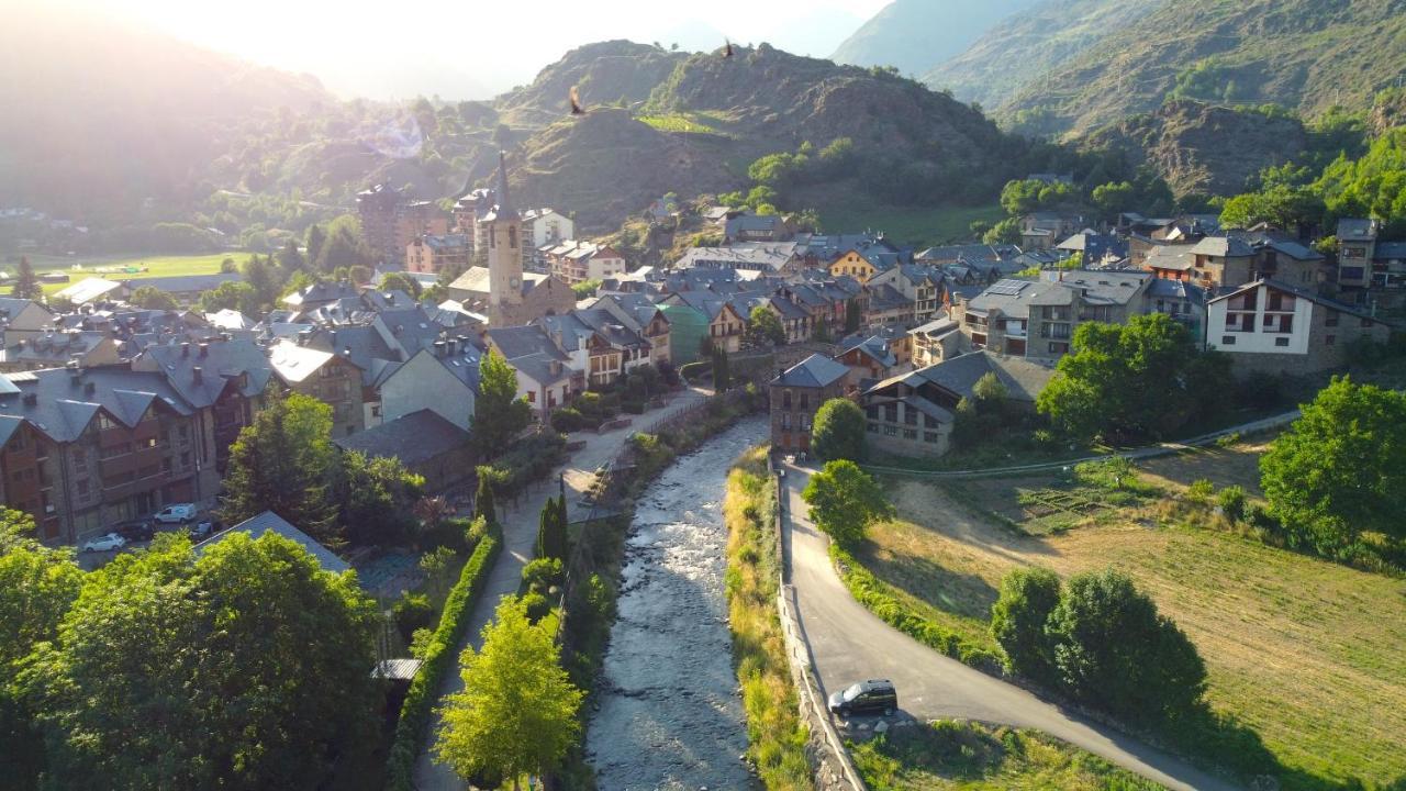Apartament Comfortable Amb Vistes I Centric By Rural D'Aneu Эстерри-д'Анеу Экстерьер фото