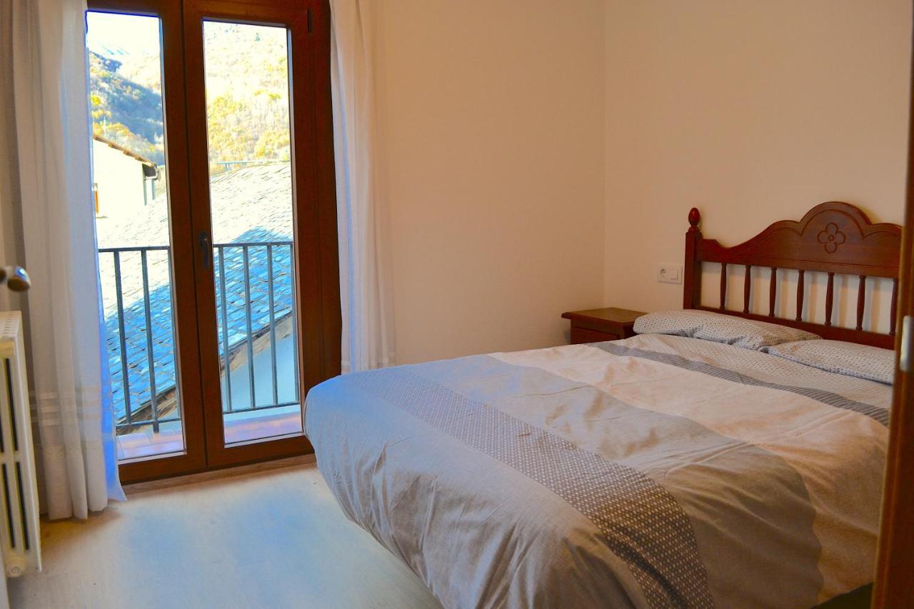 Apartament Comfortable Amb Vistes I Centric By Rural D'Aneu Эстерри-д'Анеу Экстерьер фото